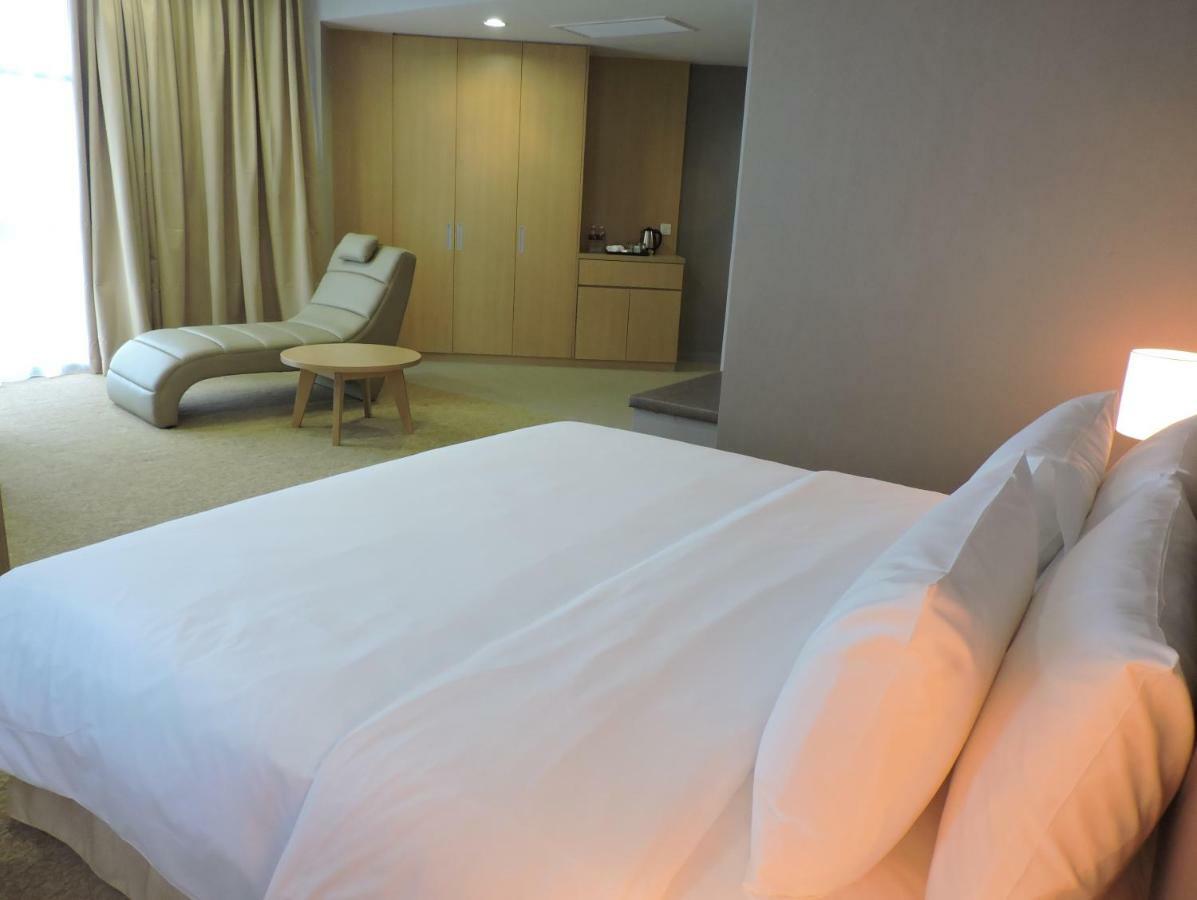 Hotel N°5 Kota Kinabalu Ngoại thất bức ảnh